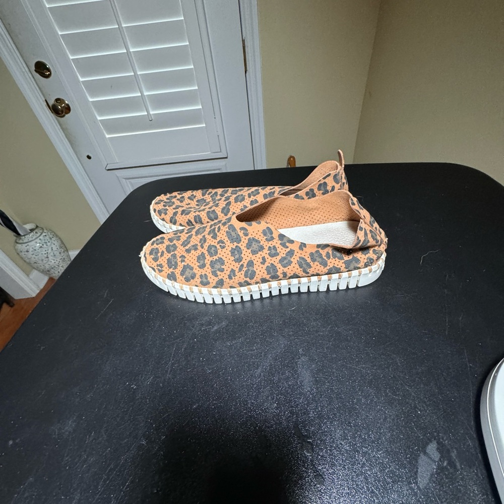 Jacobsen EUR 39 slip on  leopard print